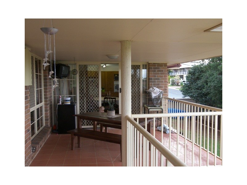 8 Lionel Court, Redland Bay QLD 4165
