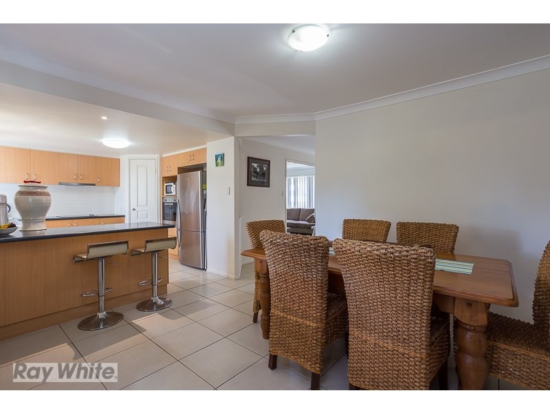 6 Scampi Place, Redland Bay QLD 4165