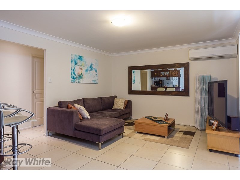 6 Scampi Place, Redland Bay QLD 4165