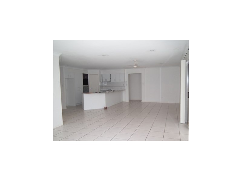 15 Portland Parade, Redland Bay QLD 4165