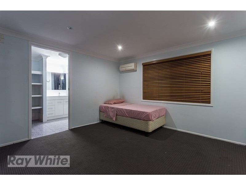 24 Vine Street, Redland Bay QLD 4165