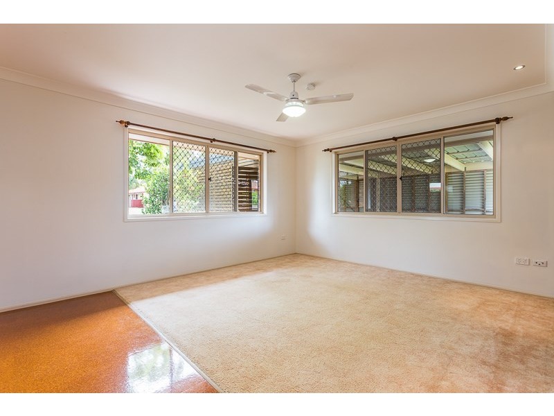 14 Vera Street, Redland Bay QLD 4165