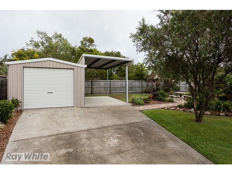 2 Meredith Place, Redland Bay QLD 4165
