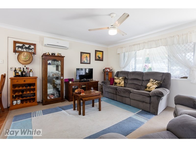 2 Meredith Place, Redland Bay QLD 4165