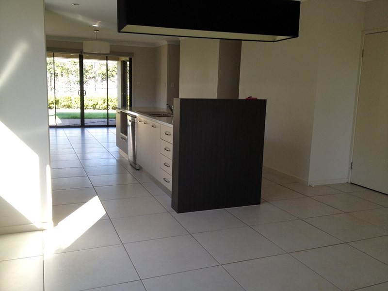 14 Parklane Road, Victoria Point QLD 4165