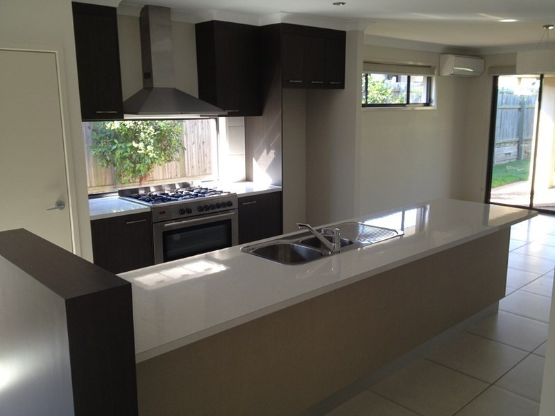 14 Parklane Road, Victoria Point QLD 4165