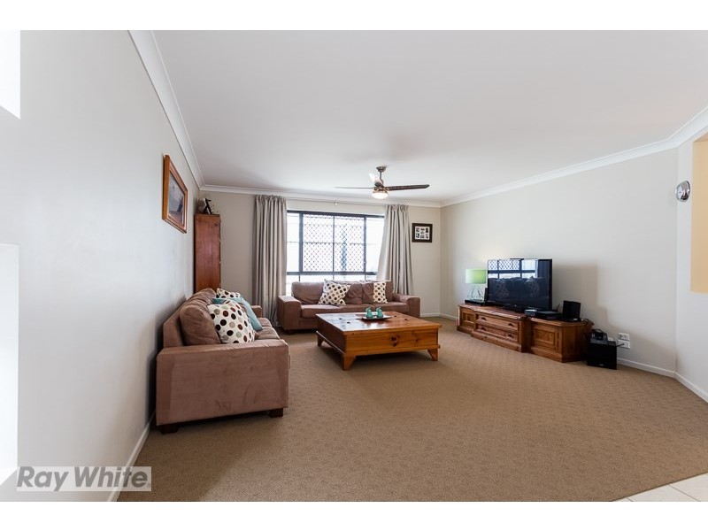 19 Caswell Crescent, Redland Bay QLD 4165