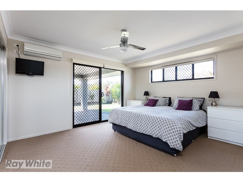 19 Caswell Crescent, Redland Bay QLD 4165