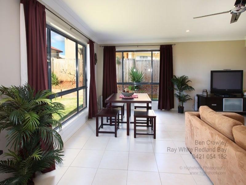 32 Bedarra Street, Redland Bay QLD 4165