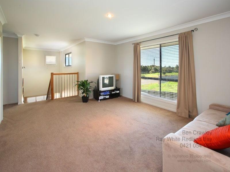32 Bedarra Street, Redland Bay QLD 4165
