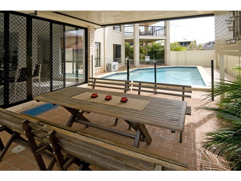 72 Penzance Drive, Redland Bay QLD 4165