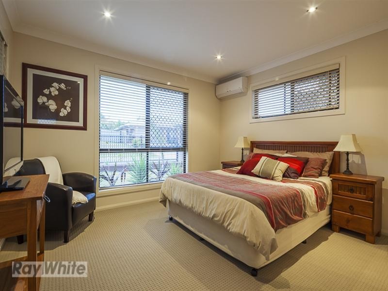 32 Watervale Drive, Redland Bay QLD 4165