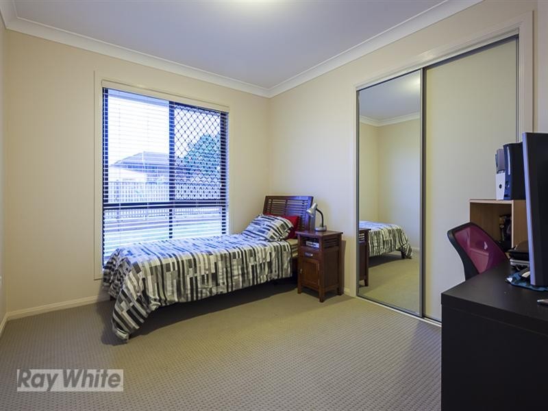 32 Watervale Drive, Redland Bay QLD 4165