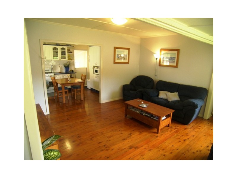 5 Auster Street, Redland Bay QLD 4165