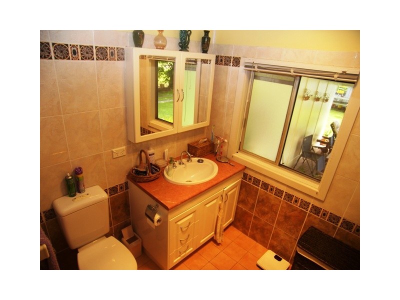 5 Auster Street, Redland Bay QLD 4165