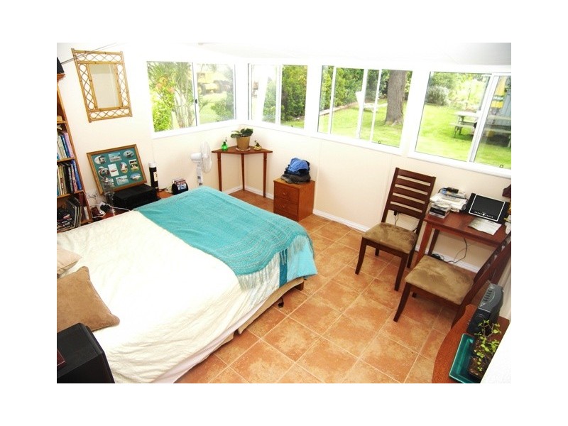 5 Auster Street, Redland Bay QLD 4165