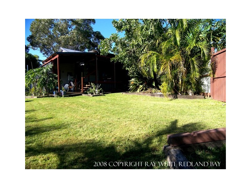 6 Oakland Avenue, Redland Bay QLD 4165