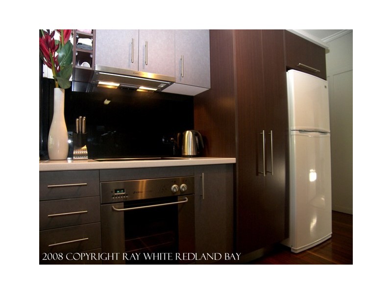 6 Oakland Avenue, Redland Bay QLD 4165