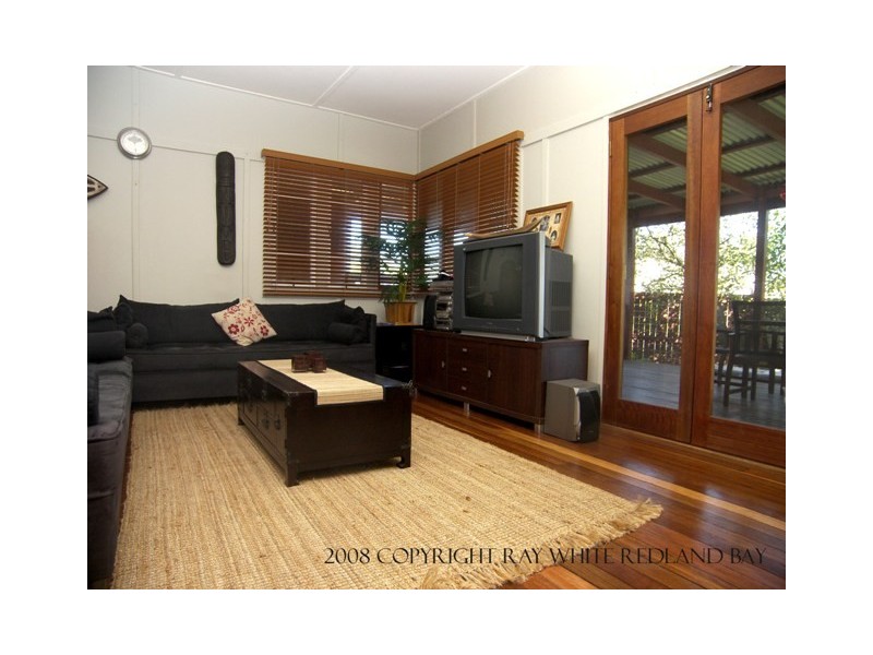 6 Oakland Avenue, Redland Bay QLD 4165