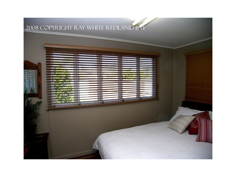 6 Oakland Avenue, Redland Bay QLD 4165