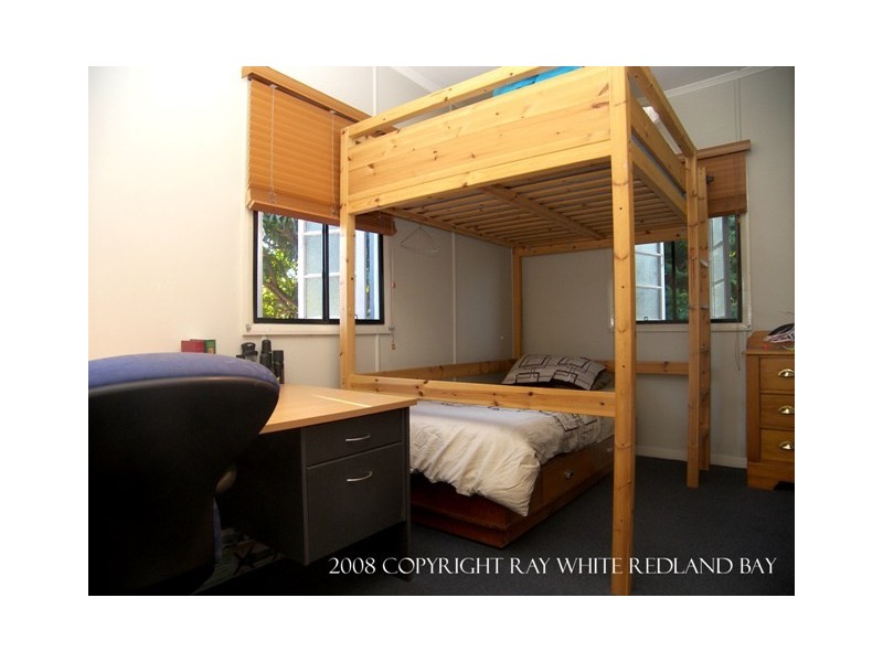 6 Oakland Avenue, Redland Bay QLD 4165