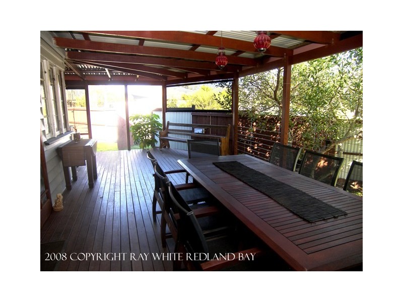 6 Oakland Avenue, Redland Bay QLD 4165