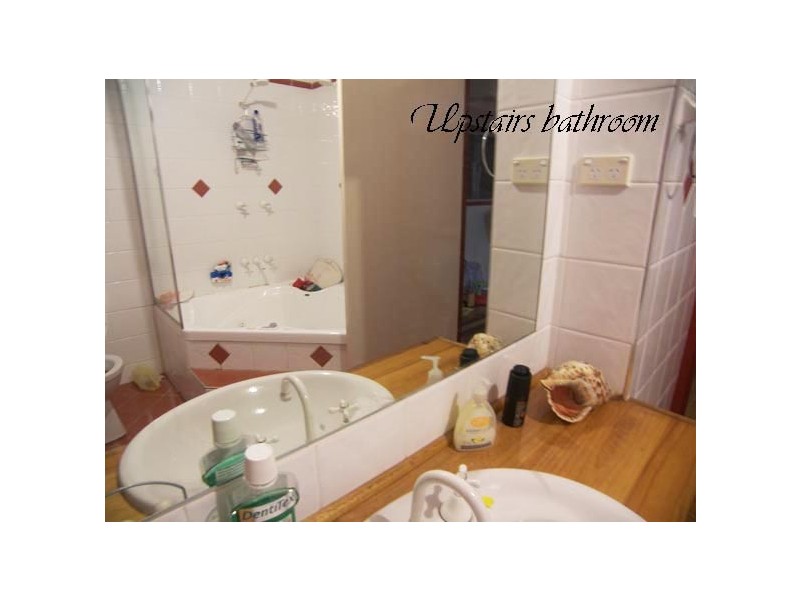 42 Rusbrook Street, Redland Bay QLD 4165