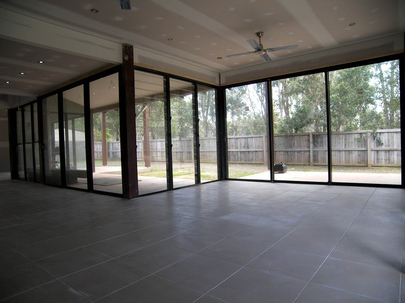 13 Spike Street, Redland Bay QLD 4165