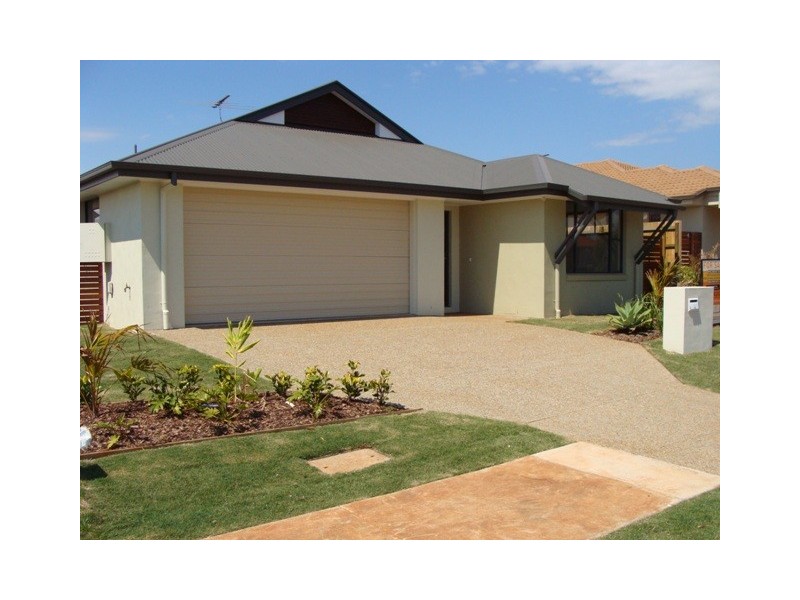 5 School Road, Victoria Point QLD 4165