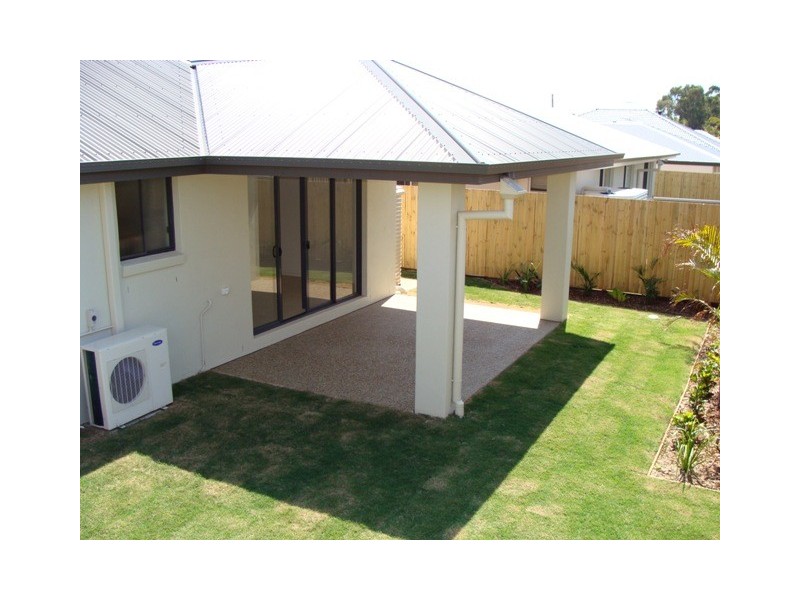 5 School Road, Victoria Point QLD 4165