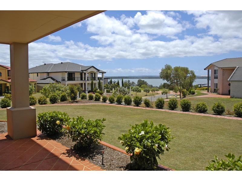 11 Waterfront Place, Redland Bay QLD 4165