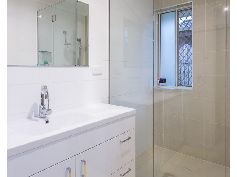 7 Michael Street, Redland Bay QLD 4165