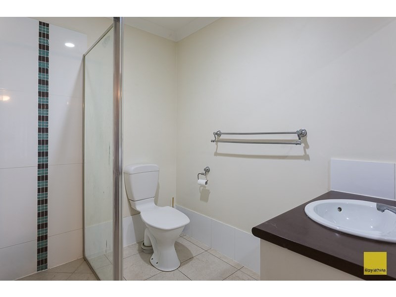 8 Green Place, Redland Bay QLD 4165