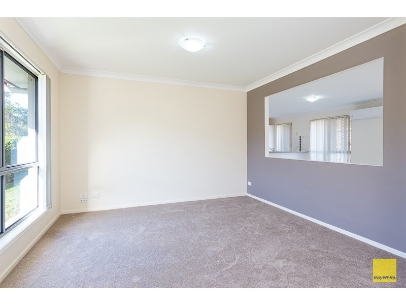 8 Green Place, Redland Bay QLD 4165