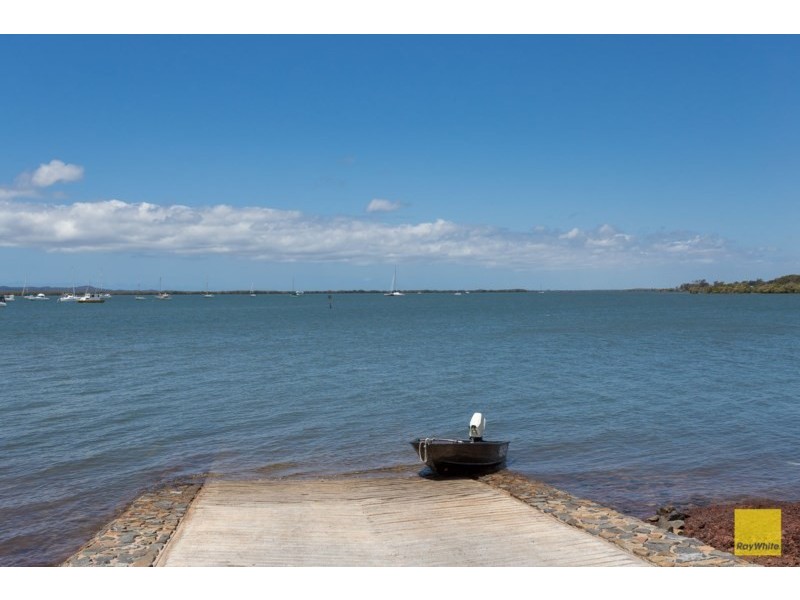 303 Esplanade, Redland Bay QLD 4165