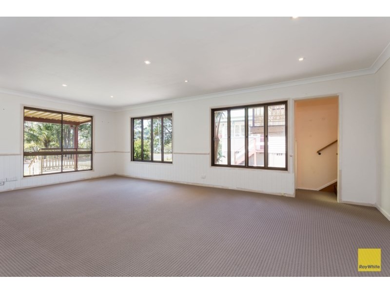 303 Esplanade, Redland Bay QLD 4165
