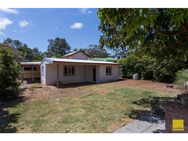 303 Esplanade, Redland Bay QLD 4165