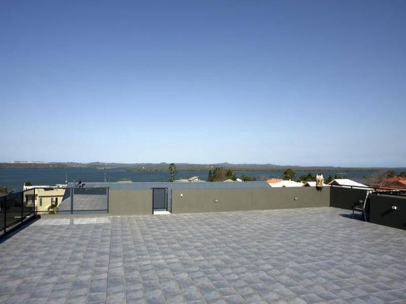 9 Wilohurst Drive, Redland Bay QLD 4165