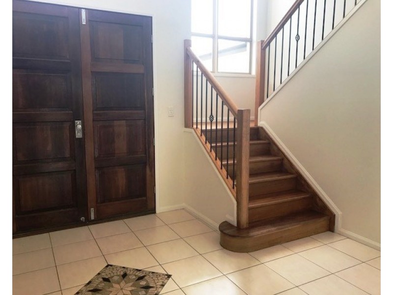 13 Braemar Court, Redland Bay QLD 4165