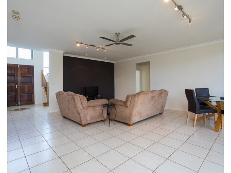 13 Braemar Court, Redland Bay QLD 4165