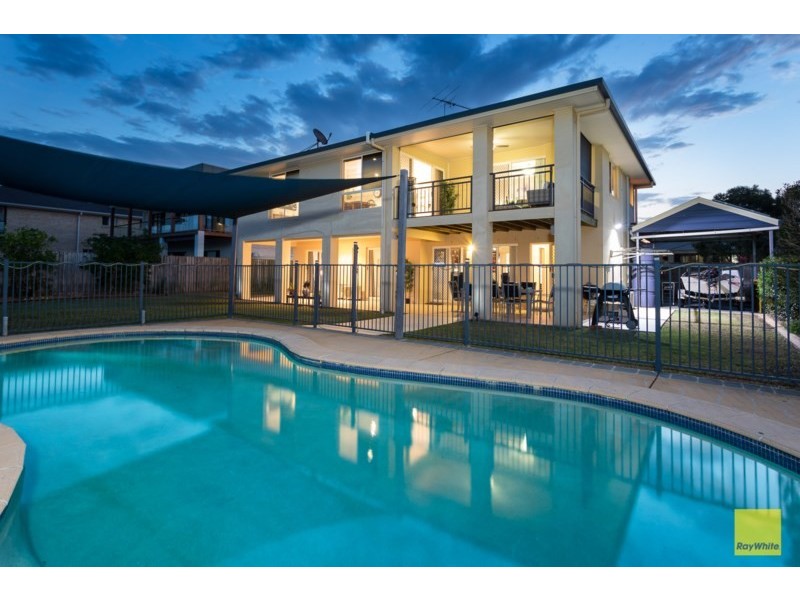 19 Penzance Drive, Redland Bay QLD 4165