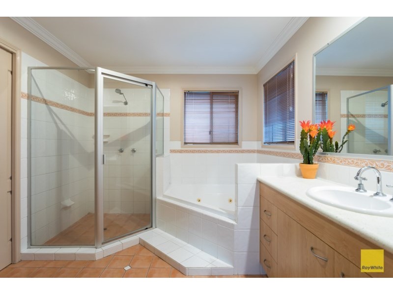 19 Penzance Drive, Redland Bay QLD 4165