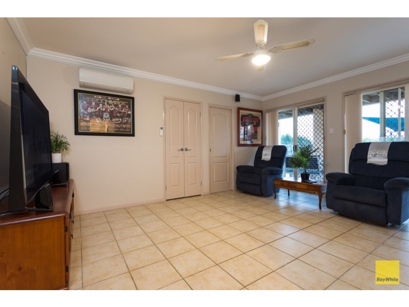 19 Penzance Drive, Redland Bay QLD 4165