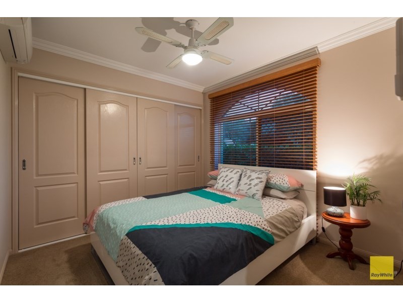 19 Penzance Drive, Redland Bay QLD 4165