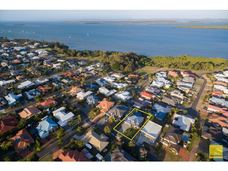 19 Penzance Drive, Redland Bay QLD 4165