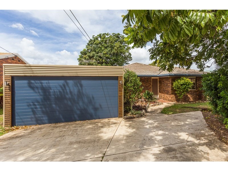 14 Vera Street, Redland Bay QLD 4165