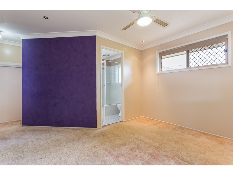 14 Vera Street, Redland Bay QLD 4165