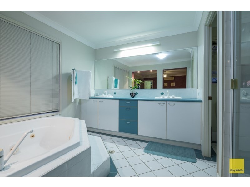 30 Juanita Street, Birkdale QLD 4159