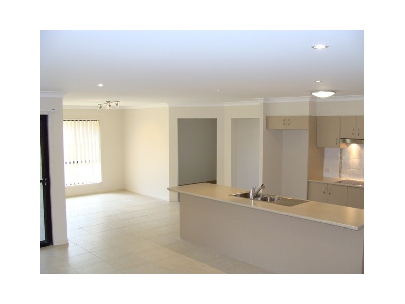 25 Coachwood Street, Redland Bay QLD 4165