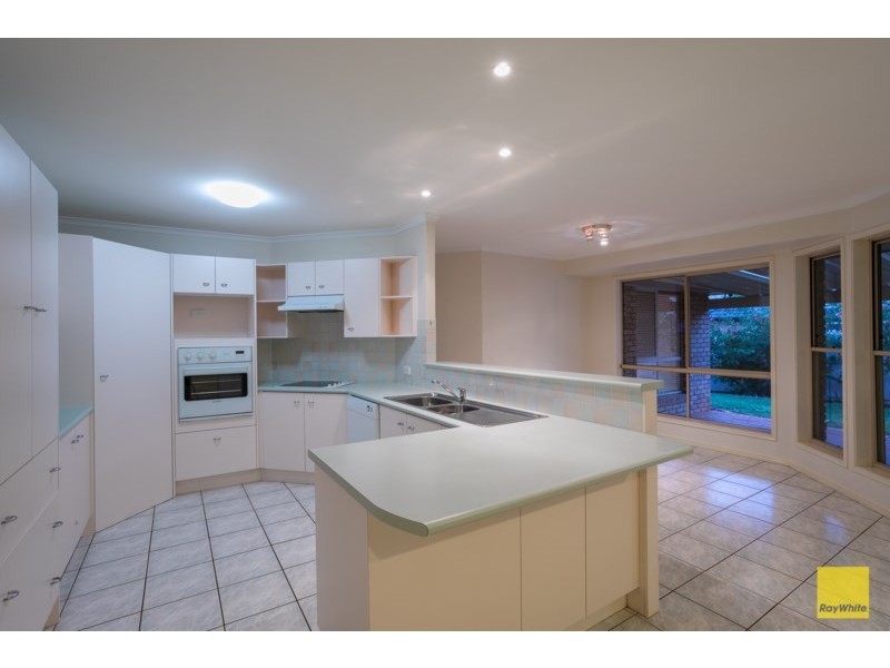 24 Cliftonville Place, Redland Bay QLD 4165
